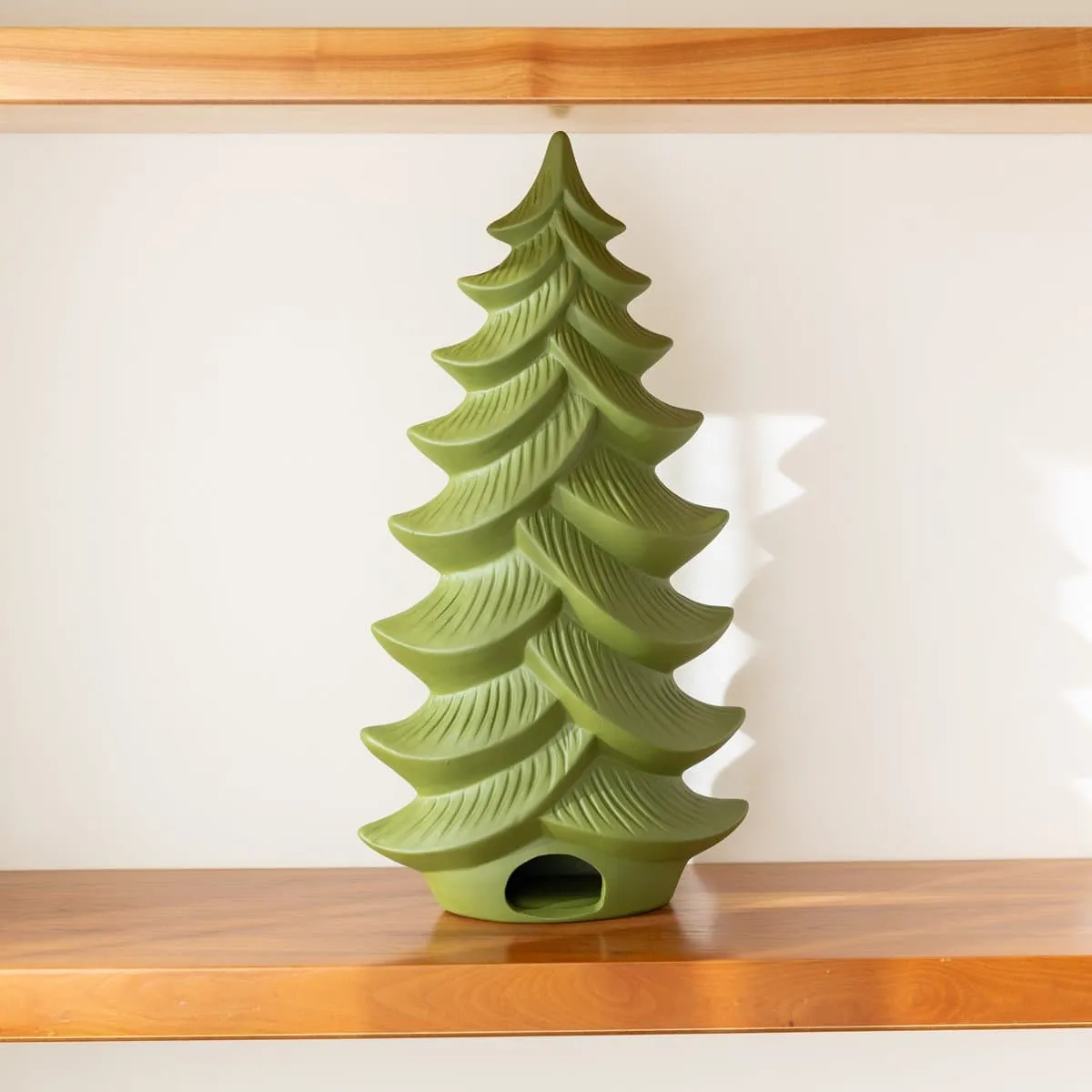 Oito Atelier Weihnachtsbaum aus Keramik 50 x 30 cm grün mit Kerzen Beleuchtung – Bild 3
