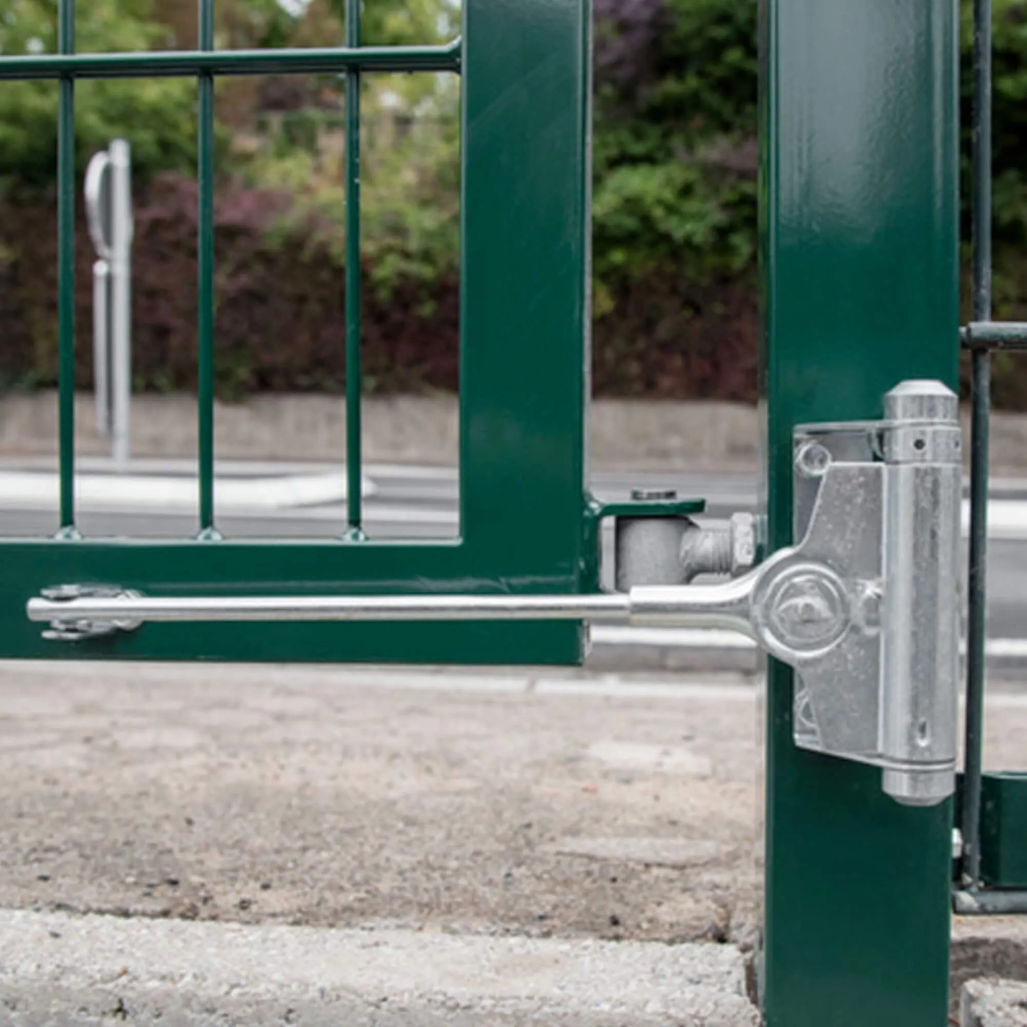 Feder-Türschließer für Gartentüren – Bild 3