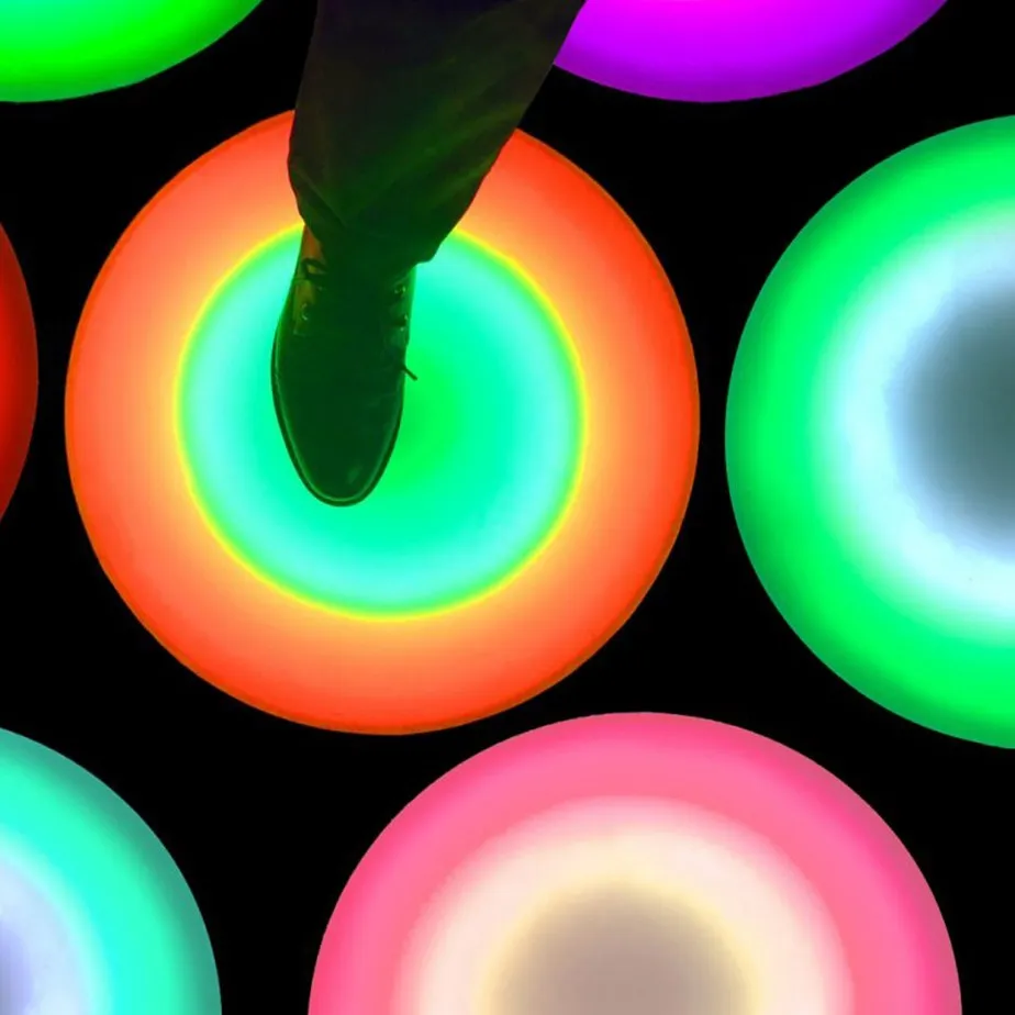 Interaktive Bodenfliesen