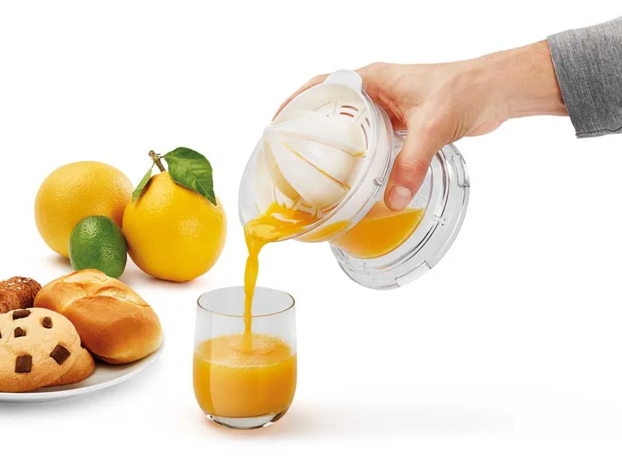 2in1 Zitruspresse und Flaschenaufsatz mit Wechselaufsätzen und zweiseitigem Behälter – Bild 3