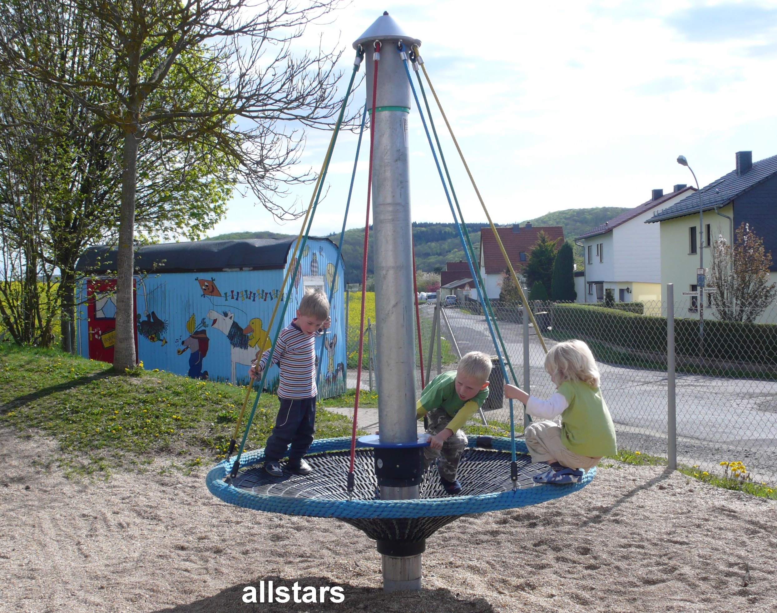 Vogelnest-Karussell Karussell drehbar Kletteranlage Kreisel KiGa KiTa öffentlicher Spielplatz Huck