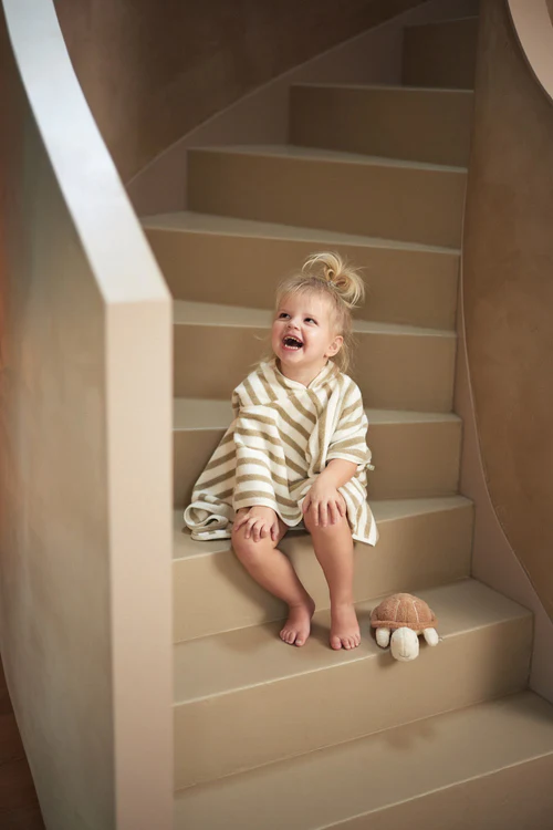 Stripe Terry Badeponcho Olivgrün – Jollein – Bild 6