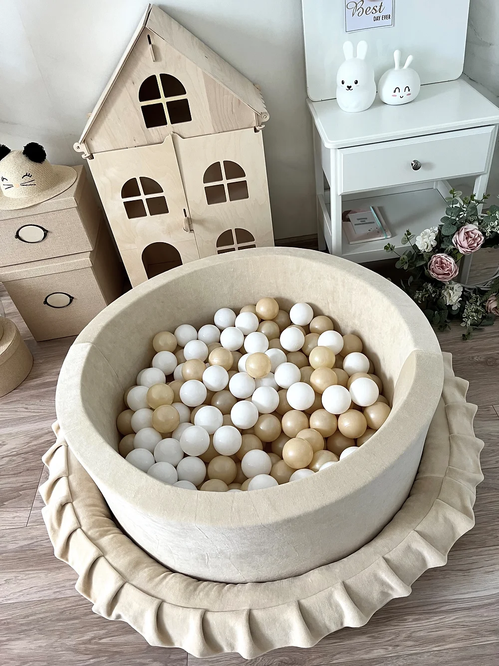 Ecrufarbenes Spielnest aus weichem Samt – MOJE – Bild 2