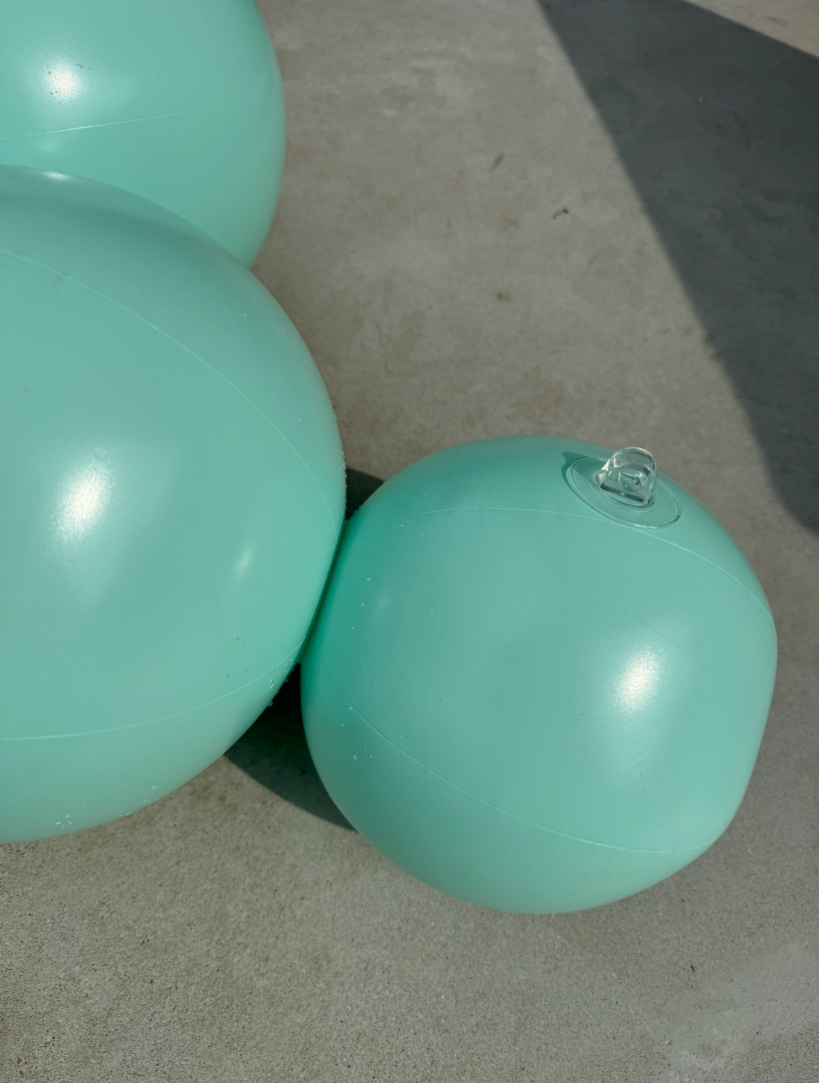 Wiederverwendbare Ballongirlande aus 3 Stück, pastellgrün, 2er-Set – Balloony – Bild 8