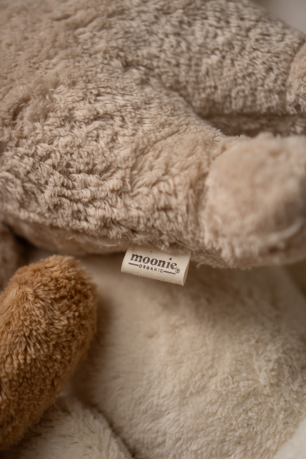 Humming Bear Sand Natur Schlafspielzeug – Moonie – Bild 5