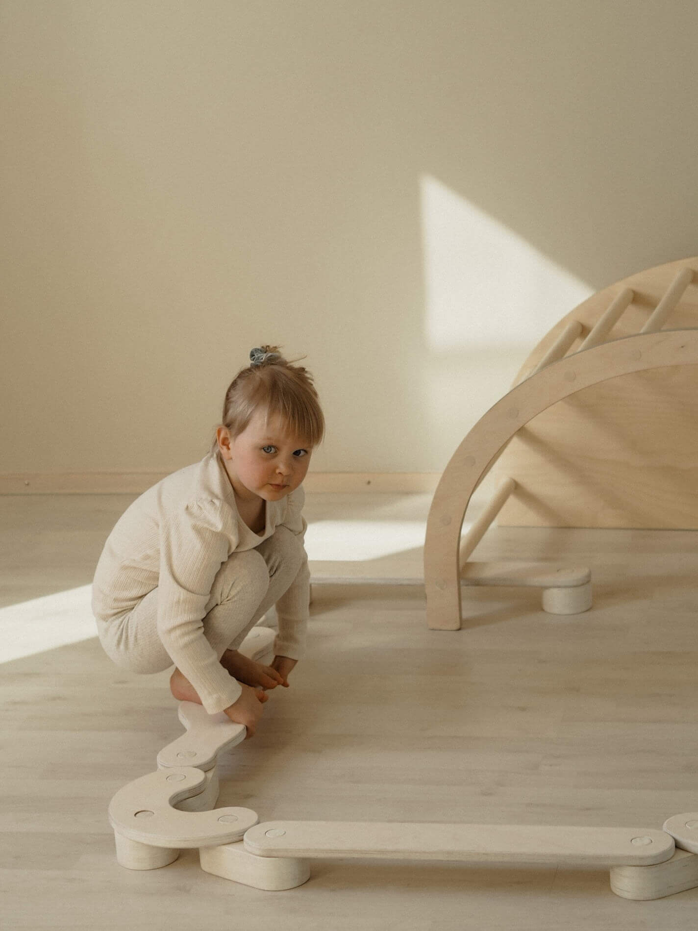 Schwebebalken aus Holz POLKU Birke Large – Fitwood – Bild 7